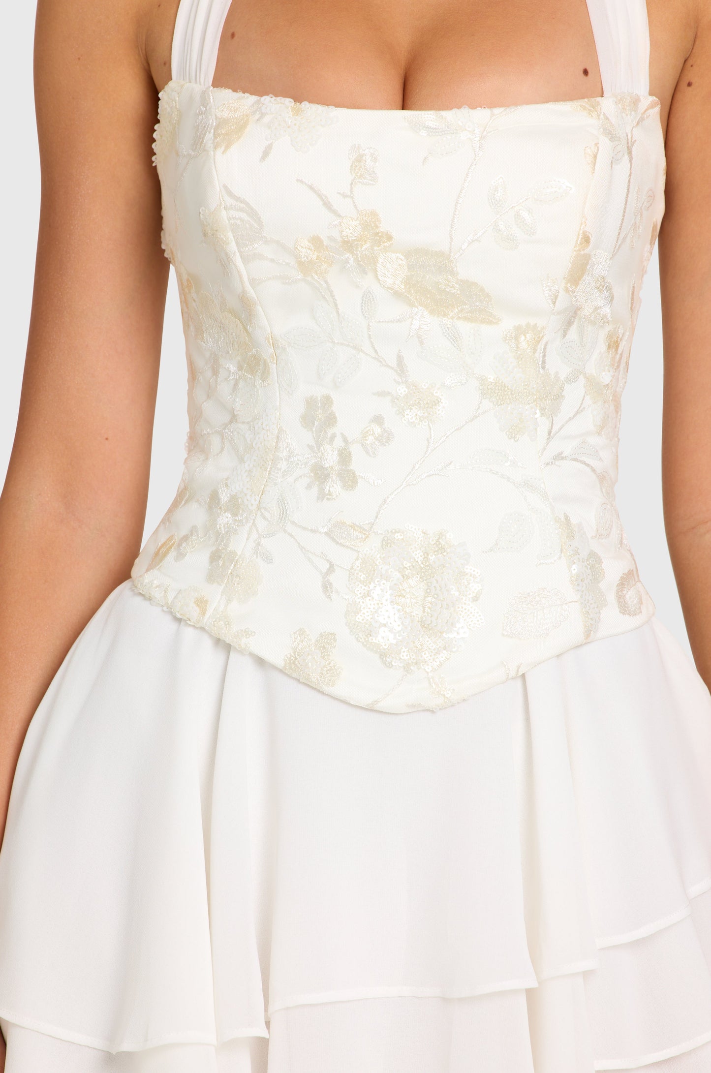 « Aurore » — Robe Mini Corset Brodée, Nacré