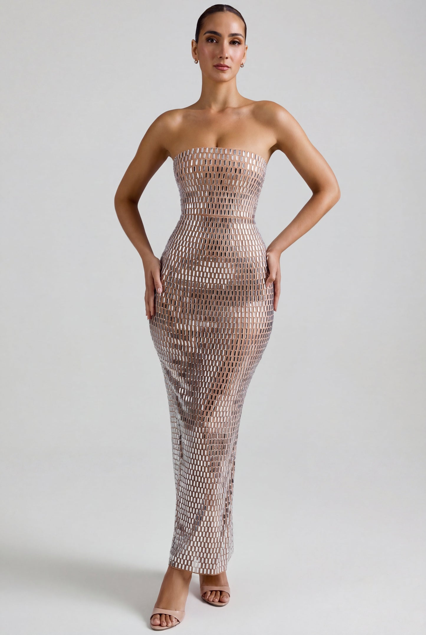 « Amaya » — Robe Longue Bandeau Ornée, Amande