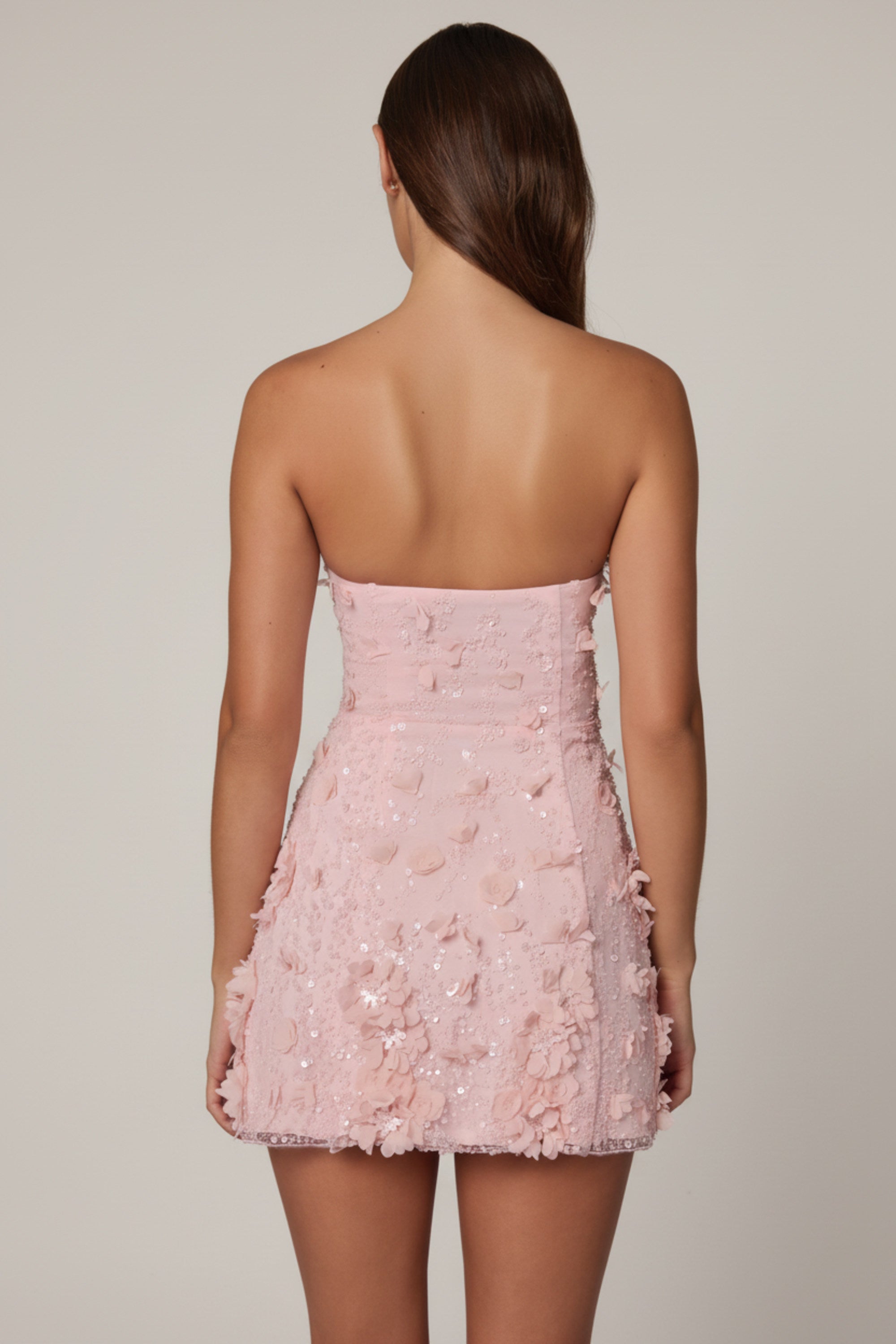 « Ingénue » — Robe Courte Bandeau Pailletée, Rose Ballet