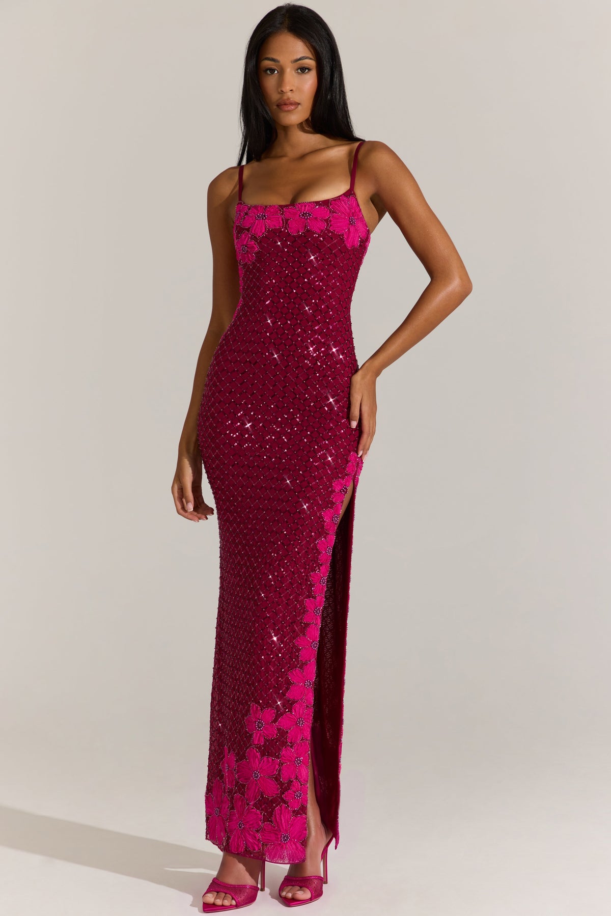 « Constellation » — Robe Longue Col Carré Brodée, Grenat