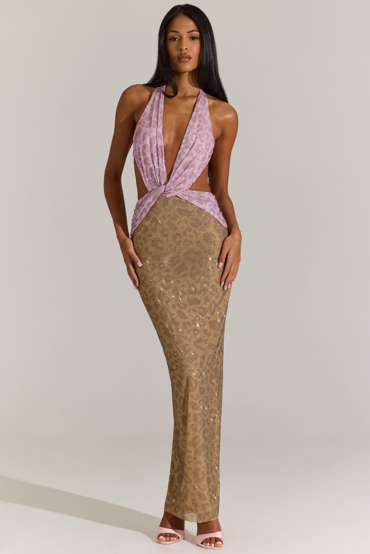 « Panthère Rose » — Robe Longue Découpée Ornée, Léopard Rose