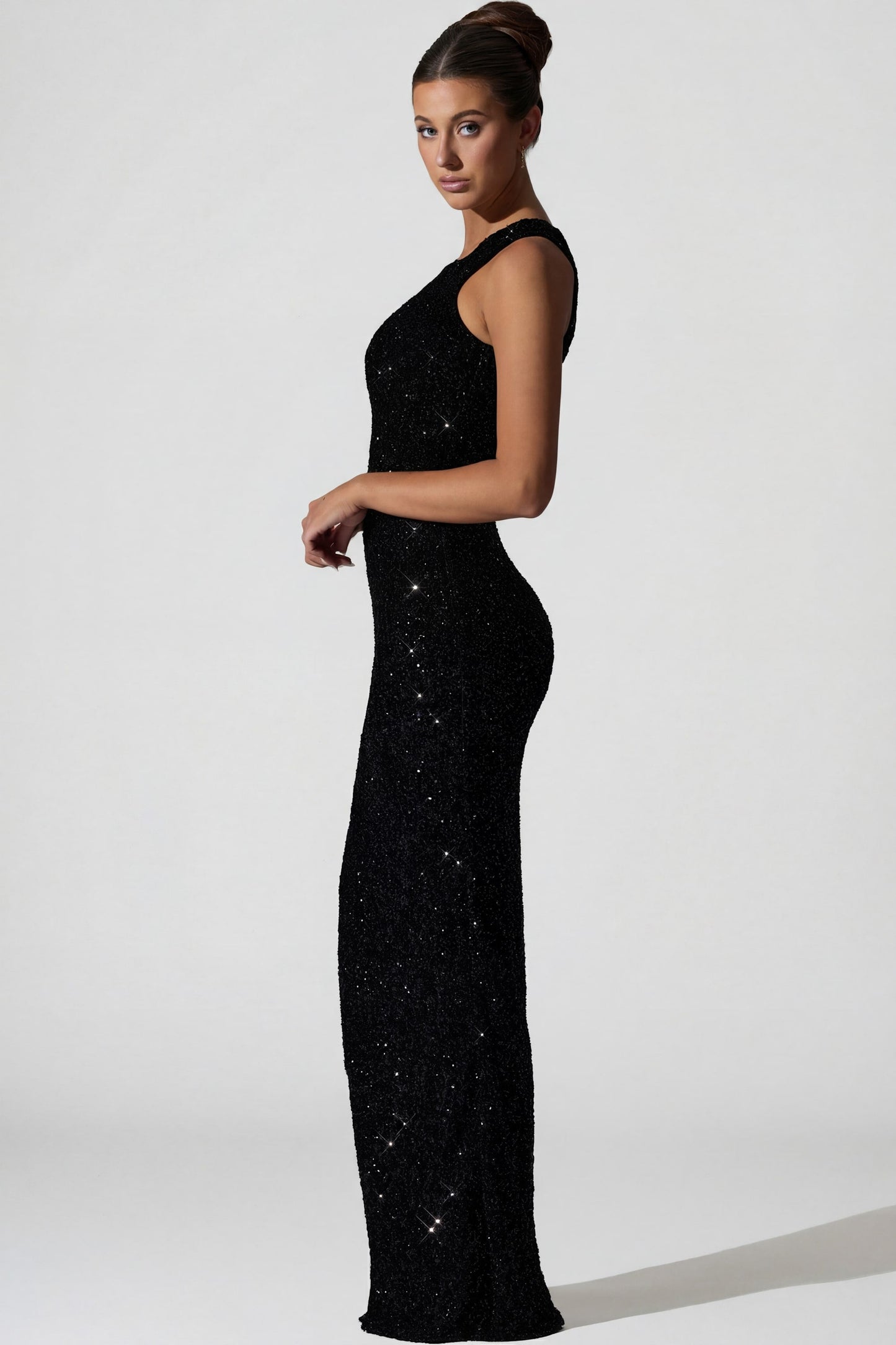 « Perséphone » — Robe de Soirée Asymétrique Ornée, Noir