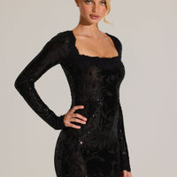 « Minuit Fleuri » — Robe Courte Manches Longues Brodée, Noir