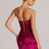 « Jardin d’Hiver » — Robe Courte Bandeau Brodée, Grenat