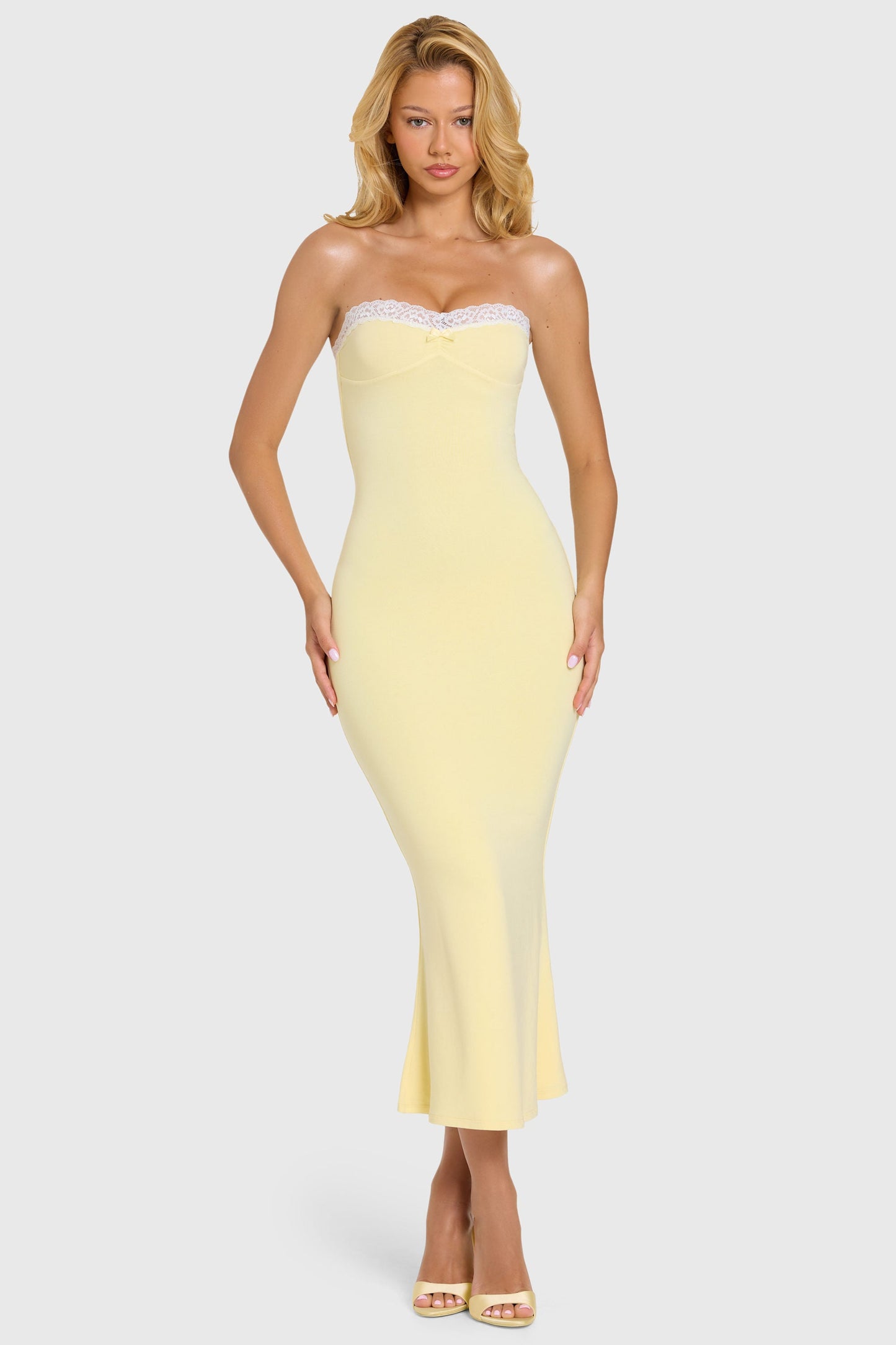 « Douceur » — Robe Midi Dentelle Modal, Beurre