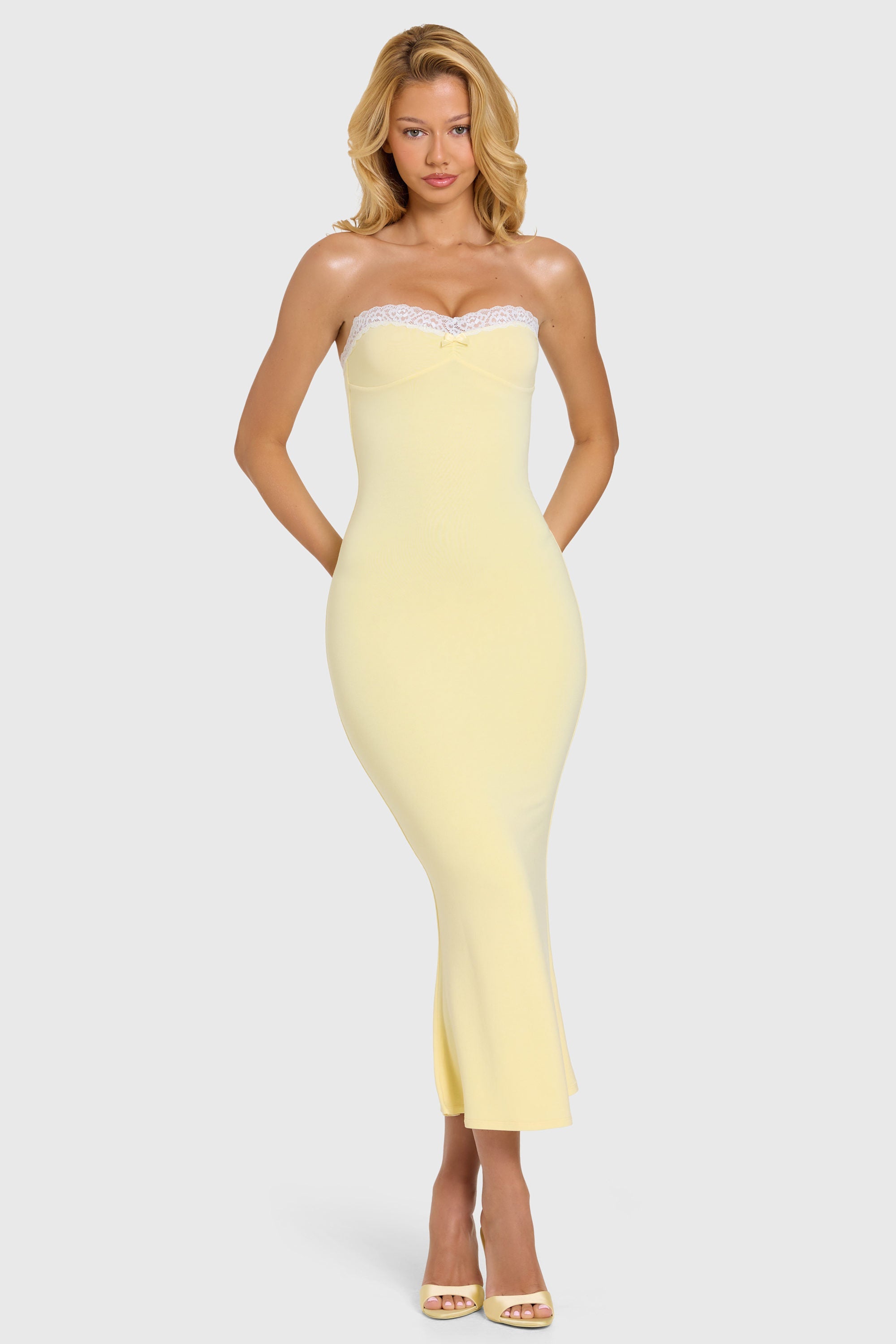 « Douceur » — Robe Midi Dentelle Modal, Beurre