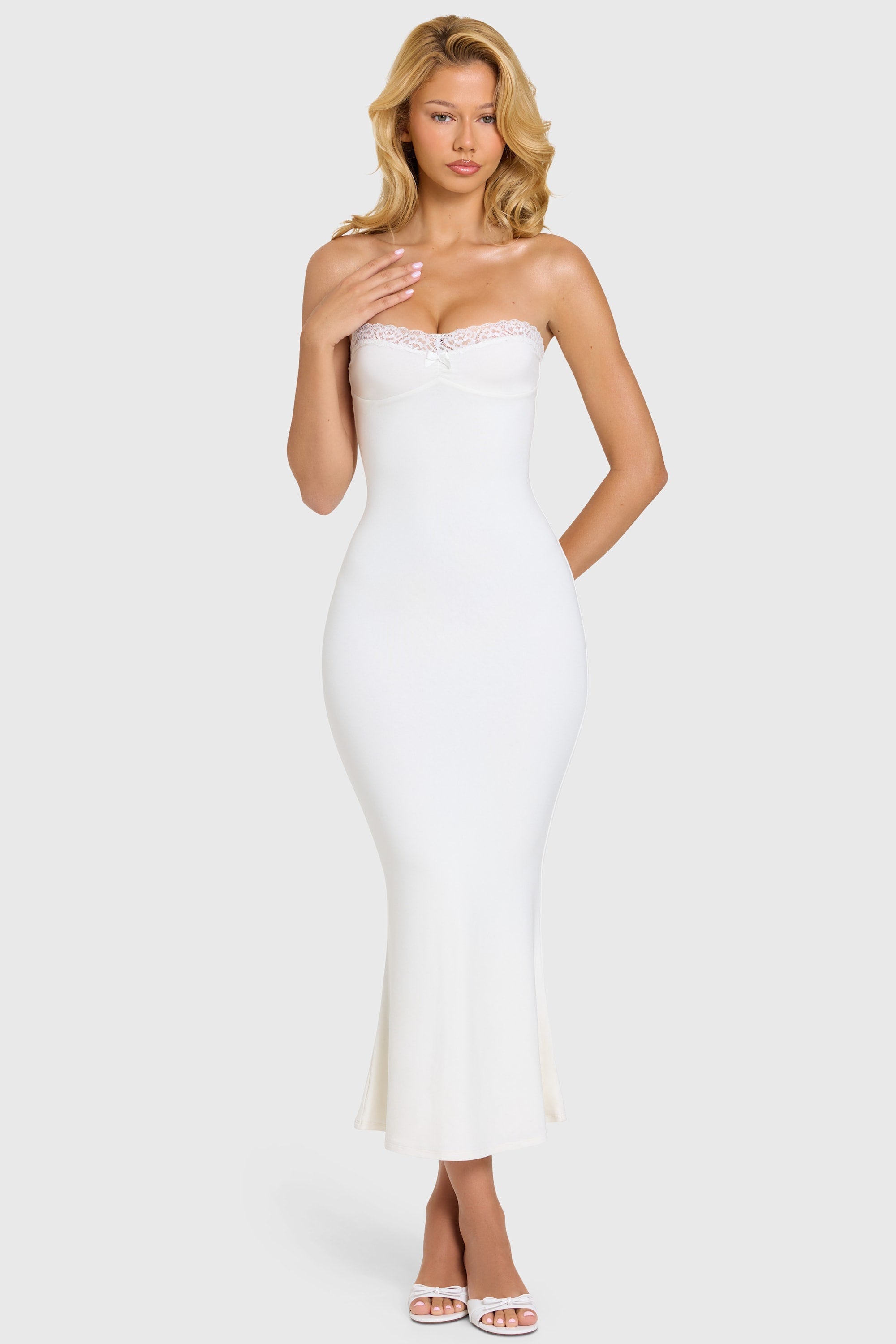 « Douceur » — Robe Midi Dentelle Modal, Coco